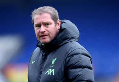 Image for Soccer-Former Liverpool, Chelsea women's manager Beard dies aged 47