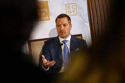 Image for Motor racing-CrowdStrike founder Kurtz buys into Mercedes F1 team