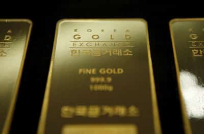 Image for Analysis-Entrenched premium leaves gold primed to climb despite surge in US bond yields