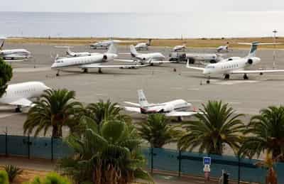 Image for France, Netherlands call for EU climate clampdown on private jets