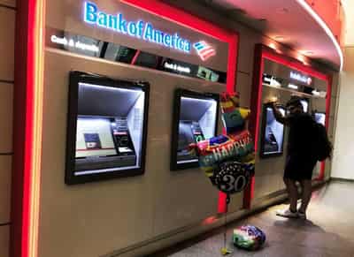 Image for Biggest U.S. banks smash profit estimates as economy revives