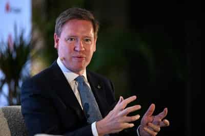 Image for De Beers CEO sees sale of diamond firm in 'weeks not months'