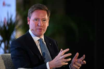 Image for De Beers CEO sees sale of diamond firm in 'weeks not months'