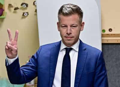 Image for Hungarians 'write history' in election that Tisza will win, opposition leader says