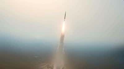 Image for Iranian forces target Bahrain and Kuwait after US hits Iran's south