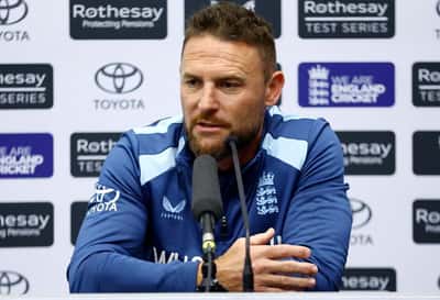 Image for Cricket-McCullum to step down as England test coach after four years