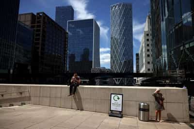 Image for Shares struggle after hot UK inflation, New Zealand rate hike