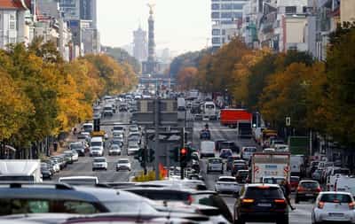 Image for Sentiment in German auto sector deteriorates in November, survey finds