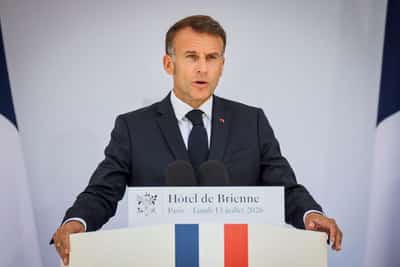 Image for Macron calls go-it-alone defence strategies in Europe an 'absurdity'