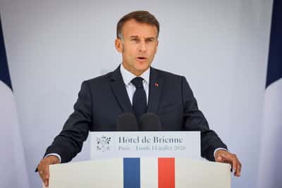 Image for Macron calls go-it-alone defence strategies in Europe an 'absurdity'