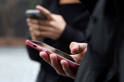 Image for France's top court blocks social media ban for under-15s
