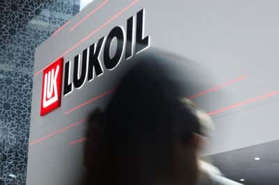 Image for US government, Gulf billionaires back Boehly bid for Lukoil assets, FT reports