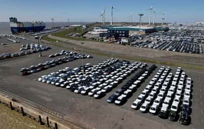 Image for Volkswagen flags 'massive' US investments and says tariff talks constructive