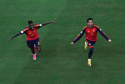 Image for Soccer-Spain battle past 10-man Argentina 1-0 in extra time to win World Cup