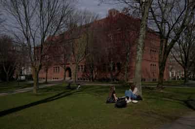 Image for Trump administration blocks Harvard from enrolling foreign students, threatens broader crackdown