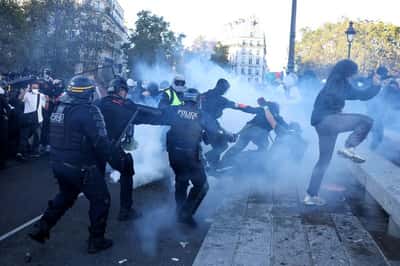 Image for French policing under scrutiny as student protest injuries mount