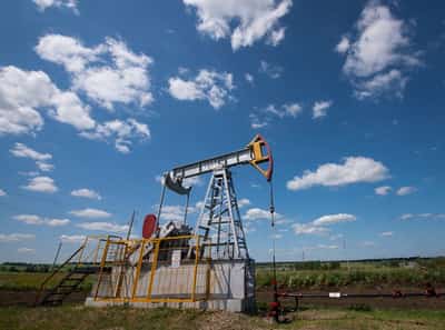 Image for Oil rises on Kazakh supply disruptions, upbeat economic data; Greenland in focus