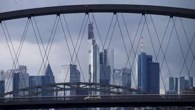 Image for US tariffs, Chinese competition weigh on EU trade, data show