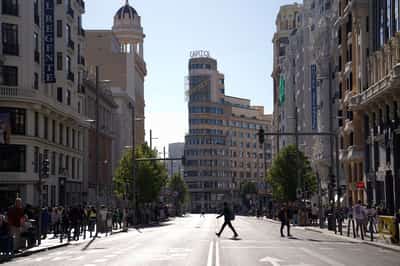 Image for Power restored in parts of central Madrid