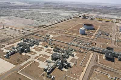 Image for Oil steadies on China growth as Middle East tensions simmer