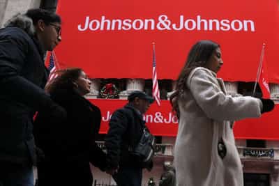 Image for J&J to spin off orthopedics business, sees 2026 sales growth of over 5%