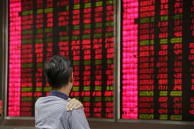 Image for Stocks on worst run in 18-months amid global COVID-19 surge