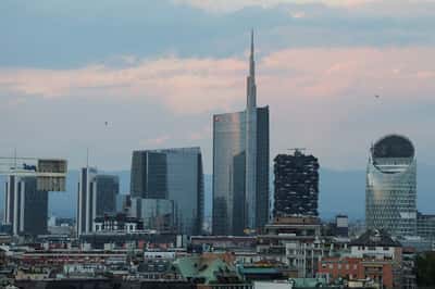 Image for Italy could take economic growth lessons from Spain, stats bureau says