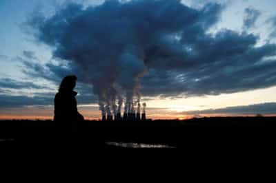Image for EU lawmakers clinch compromises on carbon market overhaul