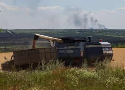 Image for Turkey reports deal to restore Ukrainian grain exports, UN says more work needed