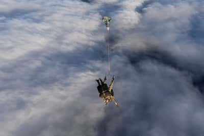 Image for British paratroopers lead airdrop onto Tristan da Cunha for suspected hantavirus case