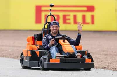 Image for Motor racing-F1 drivers amuse British GP crowd with Lego car chaos