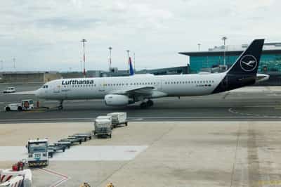 Image for Lufthansa acquires 10% stake in Latvia's airBaltic to boost European presence