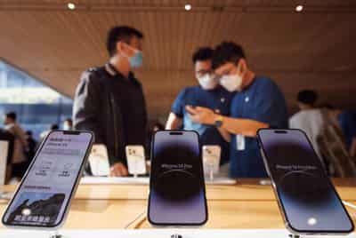 Image for Apple opens store on China’s WeChat platform