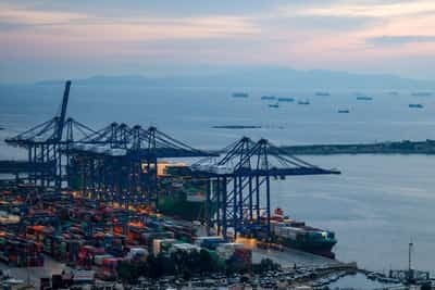 Image for Greek port workers jailed pending trial on drug smuggling charges