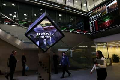 Image for UK stocks pull back after rally on Middle East ceasefire doubts