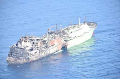 Image for Italy weighs options as damaged Russian LNG tanker drifts in the Mediterranean