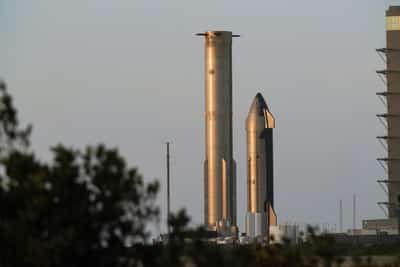 Image for SpaceX registers to take rocket maker public in blockbuster IPO, Bloomberg News reports