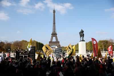Image for France's Macron says he hopes EU will pass Mercosur clauses during delay