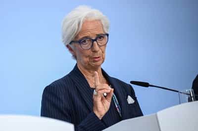 Image for ECB's Lagarde keeps door open to early exit