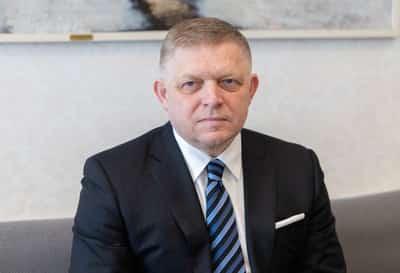 Image for Vaccine-wary Slovak PM pauses COVID-19 shot purchases pending review