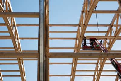 Image for France's services sector contracts in March as Middle East war hits demand, PMI shows