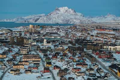Image for France and Canada deepen Arctic ties with Greenland consulates