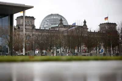 Image for Holocaust survivor to return German award over far-right role in parliamentary vote
