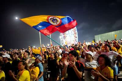 Image for Right-wing lawyer De La Espriella, leftist senator Cepeda set for heated Colombia runoff