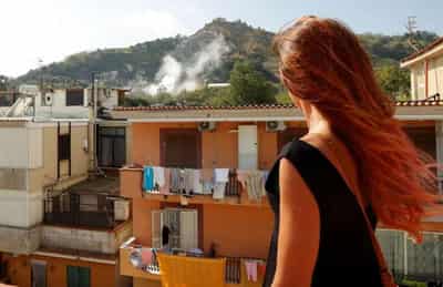 Image for Swarm of quakes besets Italian town as supervolcano rumbles