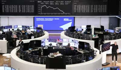 Image for European shares fall on fears of Trump tariffs
