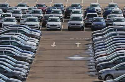 Image for Russian auto boomtown grinds to halt over Ukraine sanctions