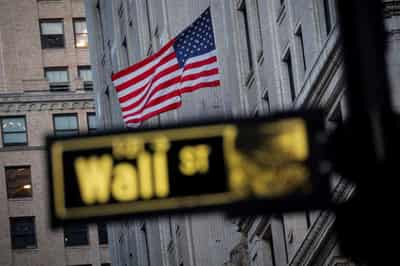 Image for Wall Street Week Ahead: Investors weigh new stock leadership as broader market wobbles