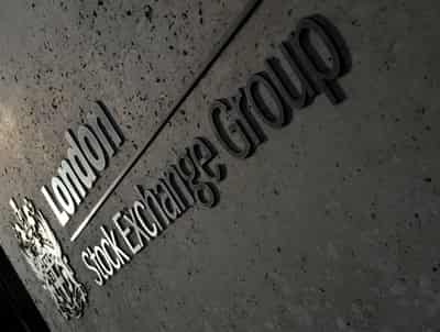 Image for Banking, oil stocks drag FTSE 100 lower as Ukraine tensions weigh