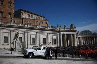 Image for Belgian bishop challenges Pope Leo to allow married priests by 2028